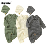 Newborn baby bodysuits with hats, perfect for autumn and winter. Ideal for baby boys and girls.