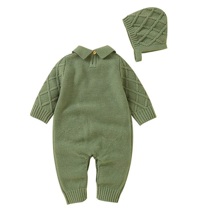 Newborn baby bodysuits with hats, perfect for autumn and winter. Ideal for baby boys and girls.