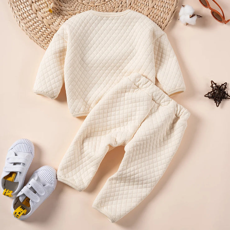 "Cozy Bear-themed baby outfits for autumn-winter."