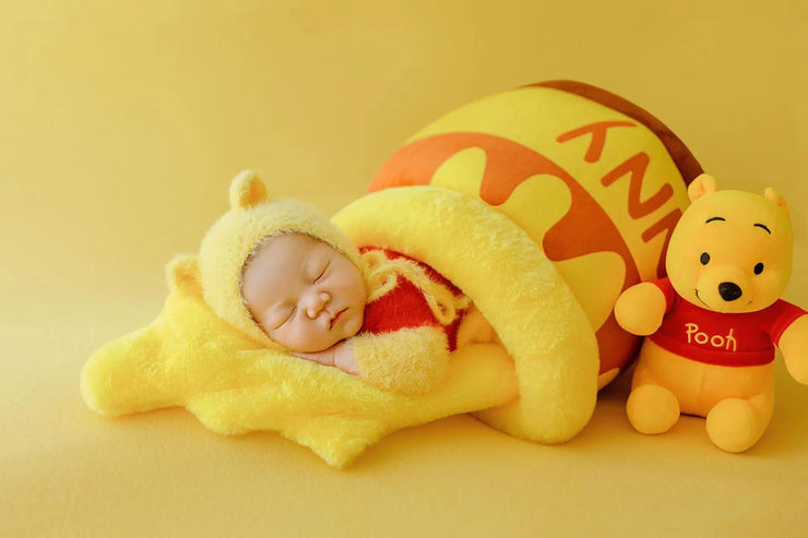 Newborn photography props clothing  baby full moon photos  clothing one hundred days old photos children